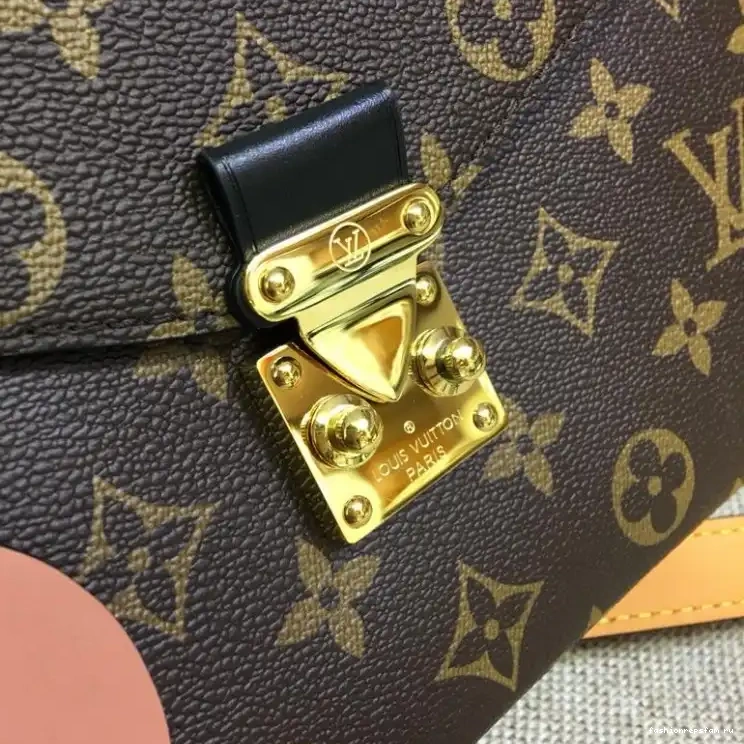 Fashionrep Bags 19B570297 LV 0617